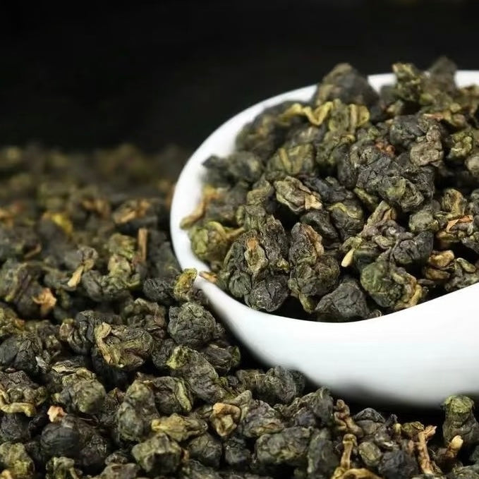 Handcrafted Milk-Style Premium Oolong Tea